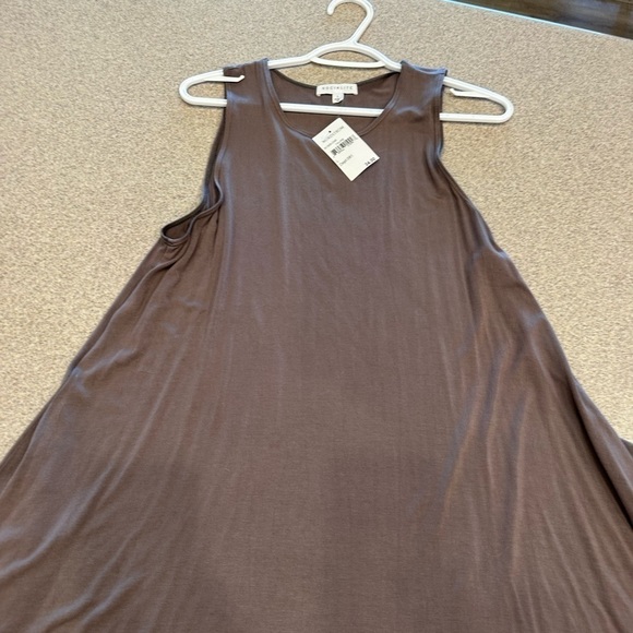 NWT socialite pull over tank T sleeveless tope size large,soft, has pockets! - Picture 5 of 5